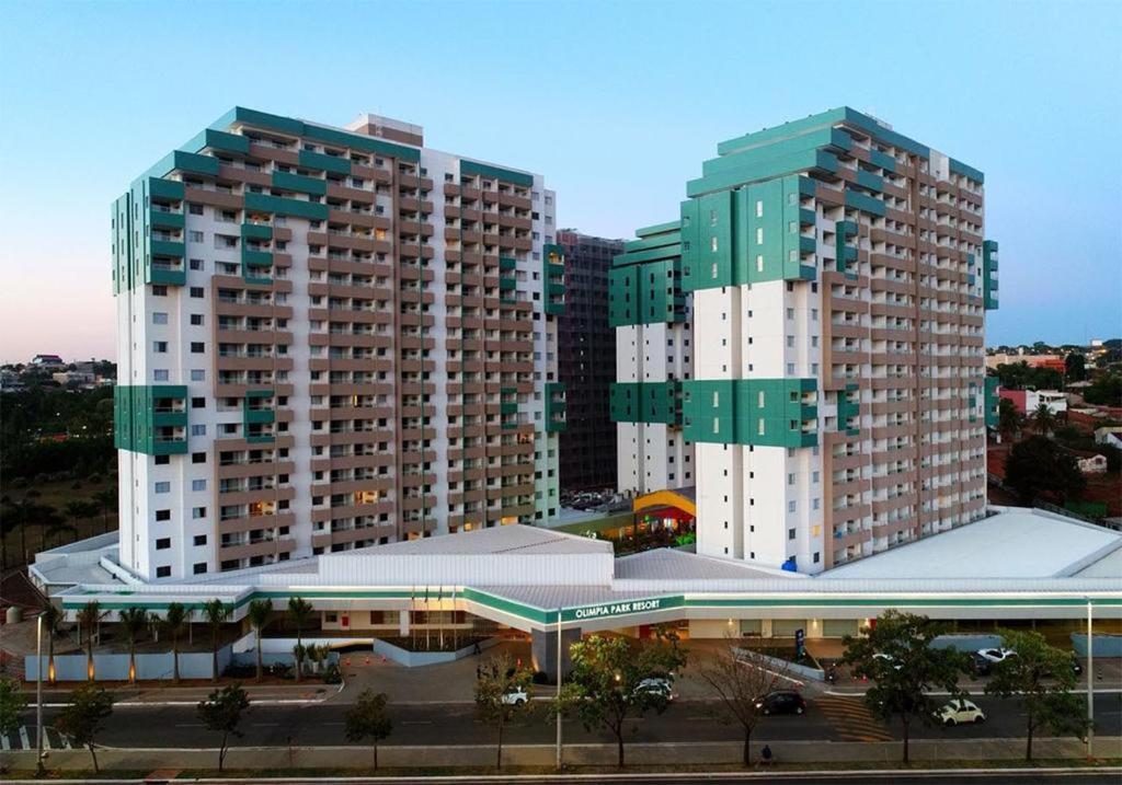 Hospedagem Para Ate 8 Pessoas No Enjoy Olimpia Park Resort エクステリア 写真